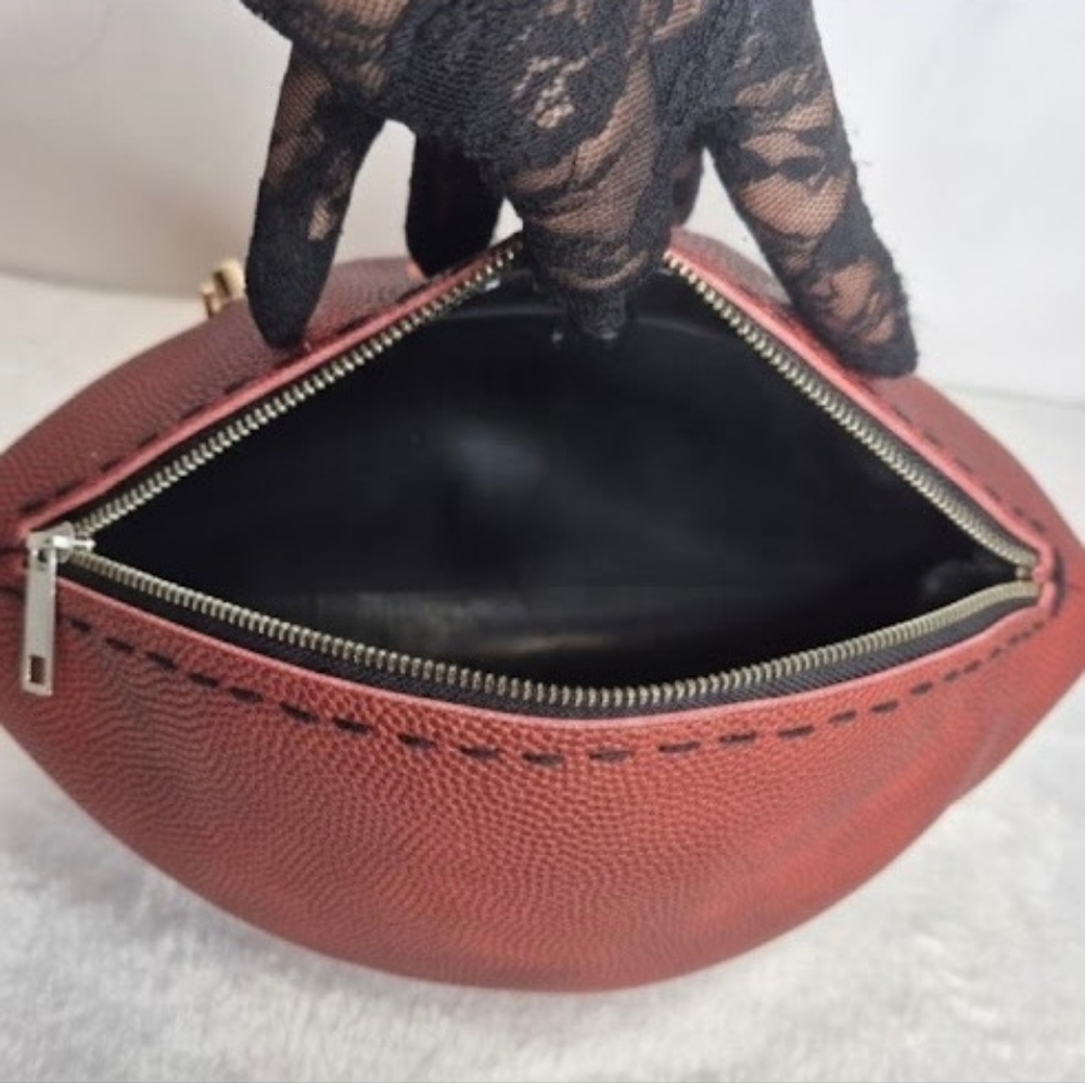 LIMITED EDITION HANDMADE Football Purse (PHILADELPHIA EAGLES) 🏈 - Picture 6 of 10